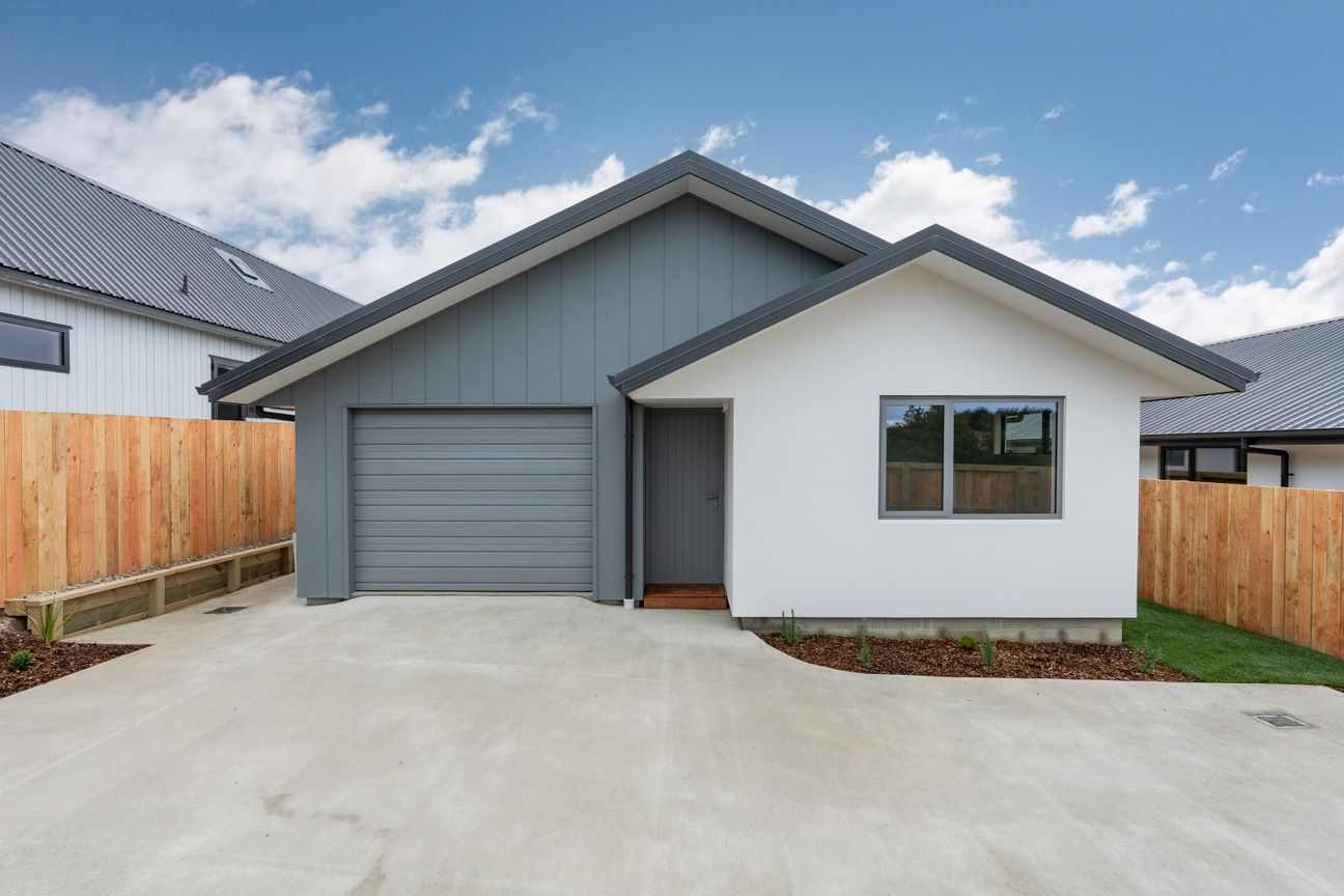 Brand new in Blackhead Road – pohled 3