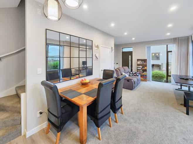 24 Ron Deal Way, Epuni