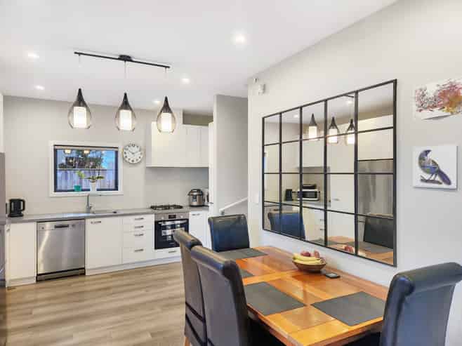 24 Ron Deal Way, Epuni