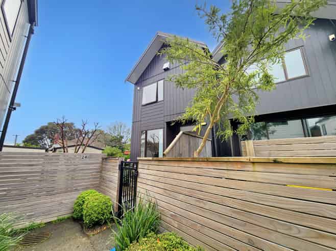 24 Ron Deal Way, Epuni