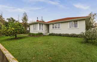 49 Lipscombe Crescent, Havelock North
