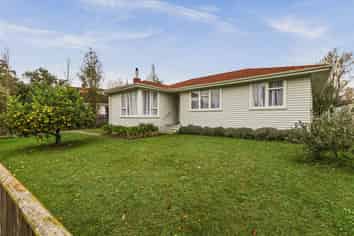 49 Lipscombe Crescent, Havelock North
