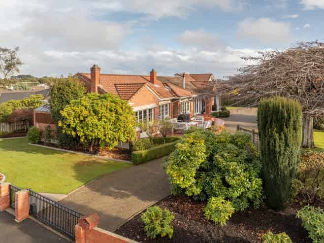 740 Queens Drive, Waikiwi