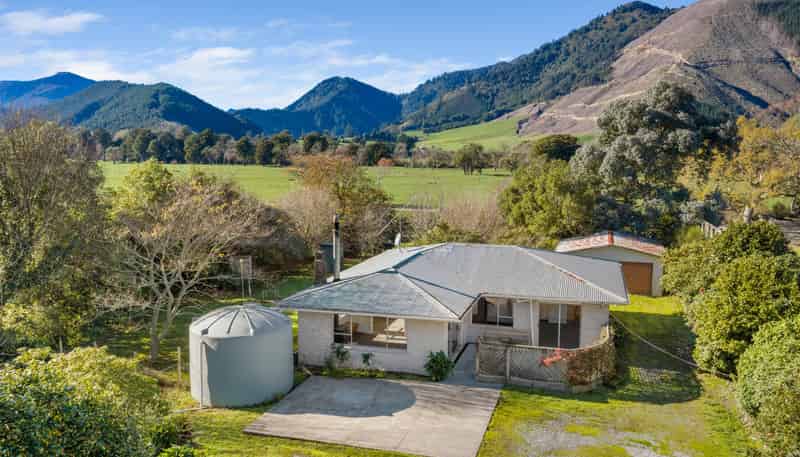 6806 State Highway 6, Rai Valley