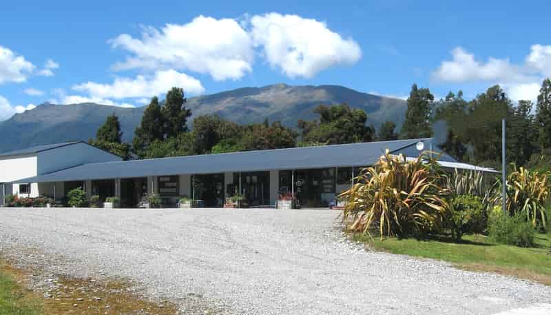 7 Tahutahi Road, Haast