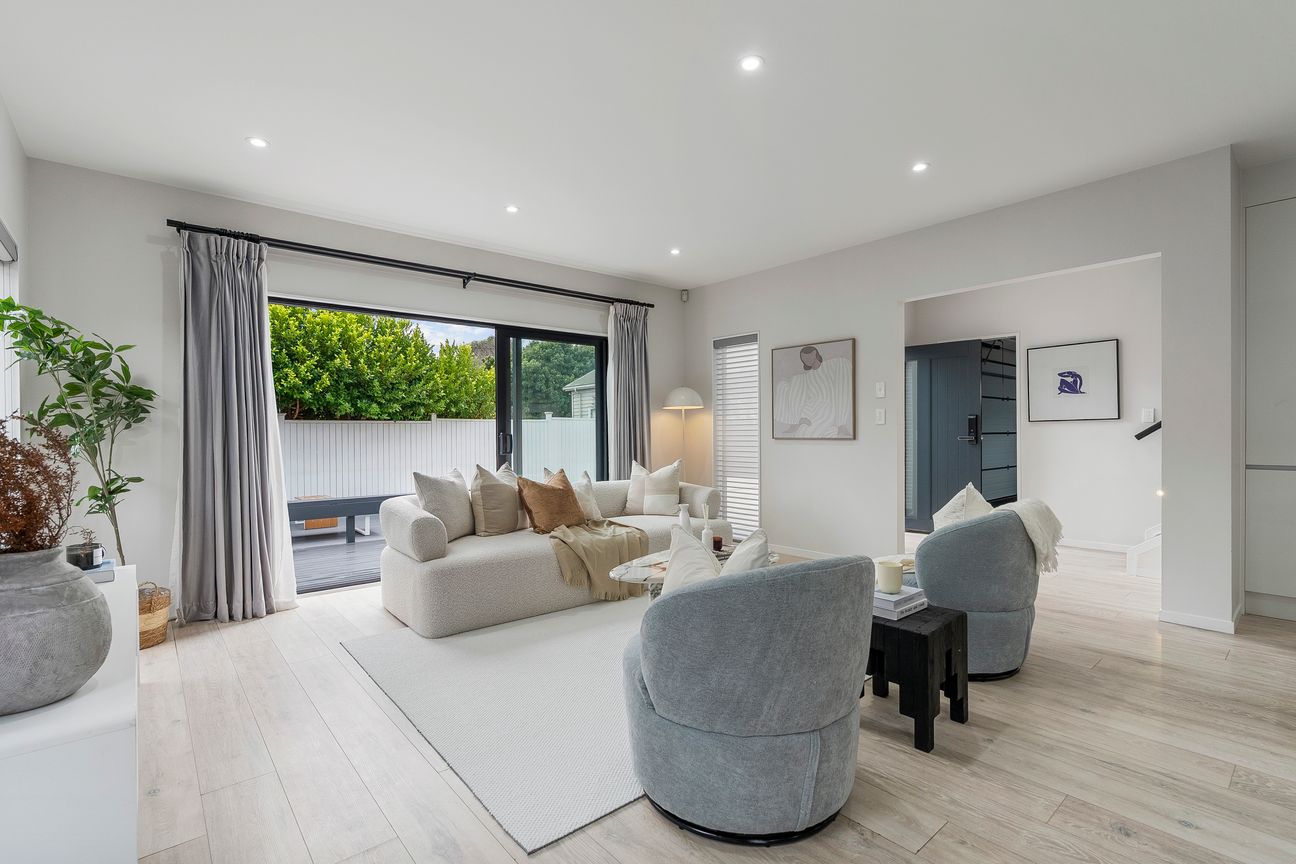 Multi-Generational Living with Legal Home & Income - Bild 6