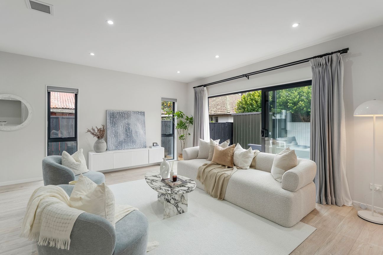 Multi-Generational Living with Legal Home & Income - Bild 4