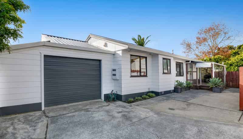 2/41 Barbados Drive, Unsworth Heights