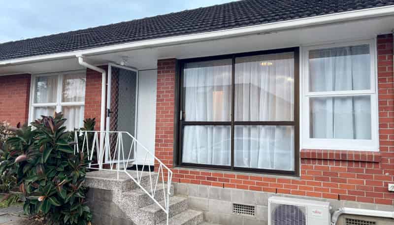 2/15 Brook Street, Milford