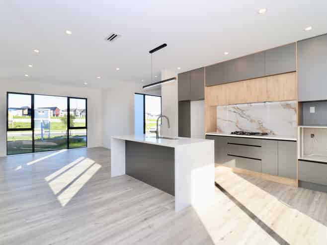 8 Kobe Street, Karaka