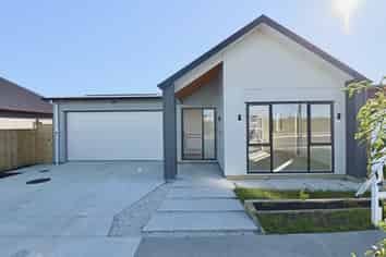 8 Kobe Street, Karaka