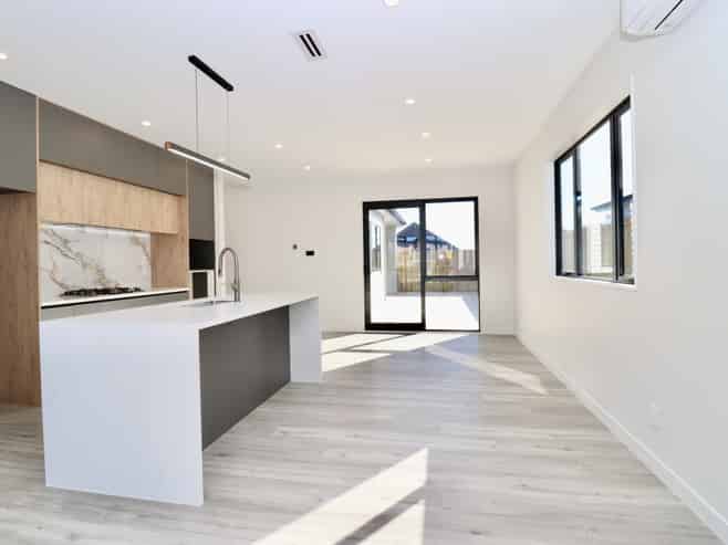 8 Kobe Street, Karaka