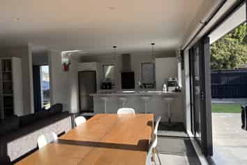 a/1 Upham Terrace, Roslyn