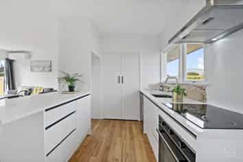 1, 2 & 3/34 Buckingham Crescent, Papatoetoe
