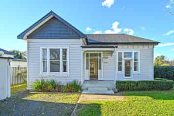 1001 Plunket Street, Saint Leonards