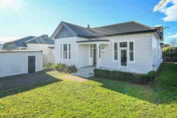 1001 Plunket Street, Saint Leonards