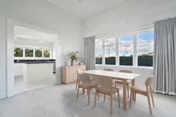 1001 Plunket Street, Saint Leonards