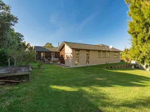 1 Neill Boak Place, Beachlands