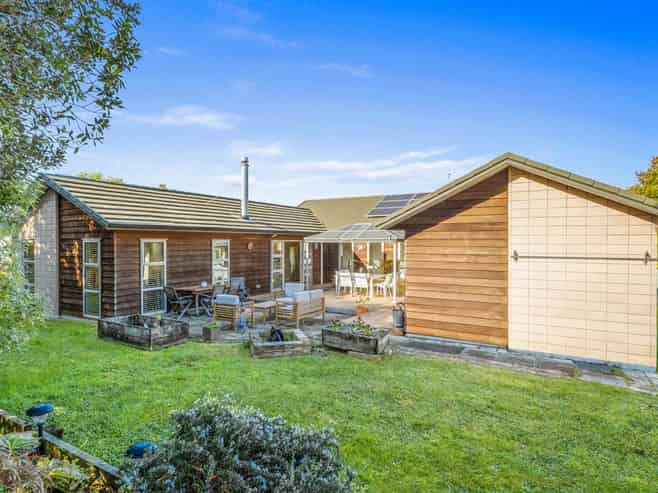 1 Neill Boak Place, Beachlands