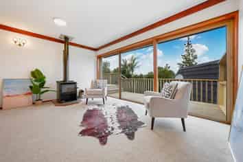 14 Glamorgan Drive, Torbay