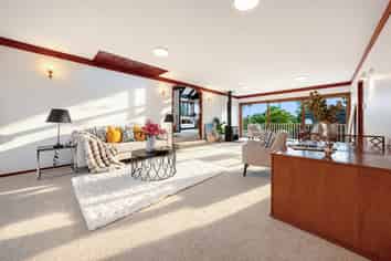 14 Glamorgan Drive, Torbay