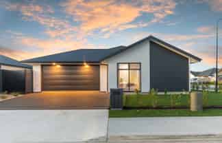 36 Stackwood Avenue, Woodend