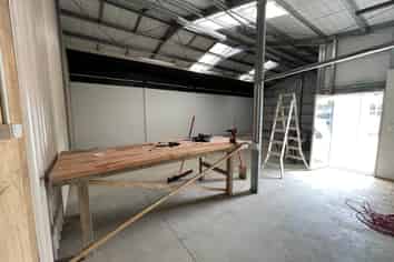 Tradies Unit in North Canterbury.  