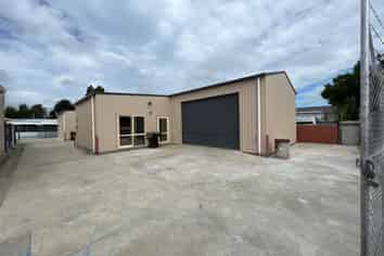 Tradies Unit in North Canterbury.  
