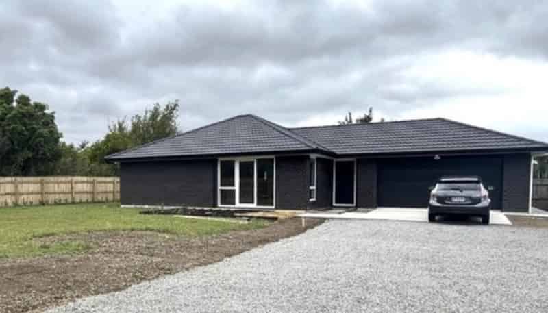 6A Macrocarpa Lane, Carterton