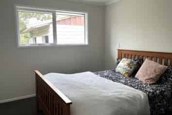 6A Macrocarpa Lane, Carterton