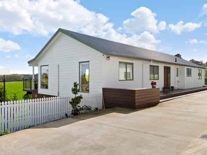 78C  Hyland Place, Waiuku