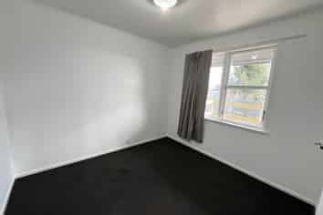 32 Kudu Road, Otara