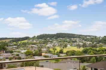 14 Valley Heights Lane, Pukekohe