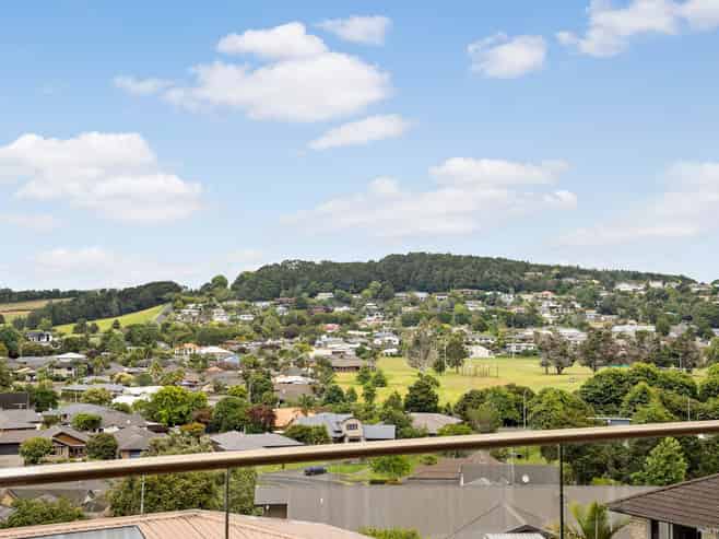 14 Valley Heights Lane, Pukekohe