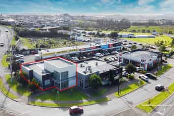 PREMIUM CORNER RETAIL - LANDMARK LOCATION
