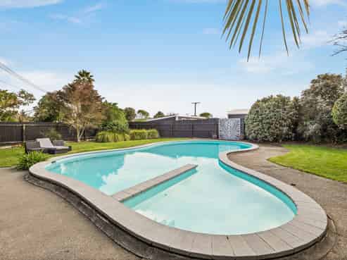 33 Pitt Street, Clive