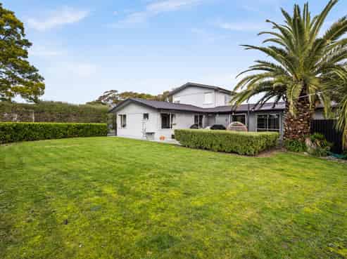 33 Pitt Street, Clive
