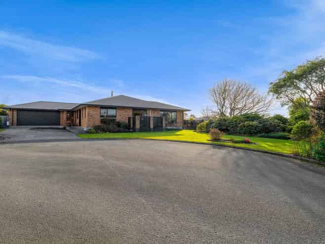 73B Cressida Avenue, Stratford