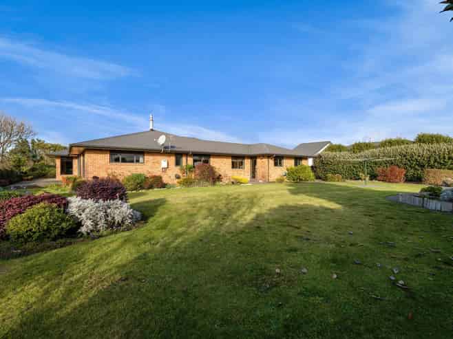 73B Cressida Avenue, Stratford