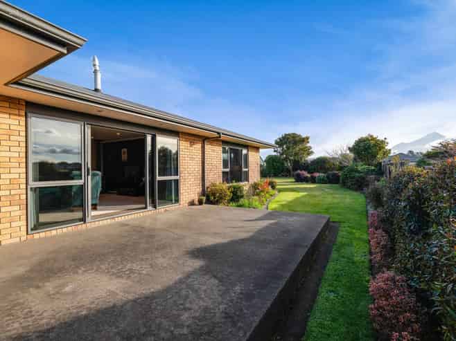 73B Cressida Avenue, Stratford