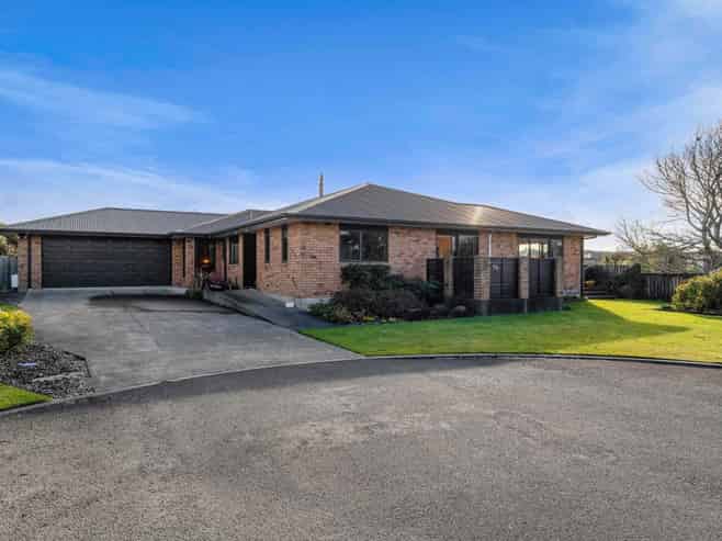 73B Cressida Avenue, Stratford