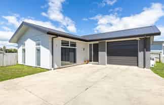 6 Toutouwai Lane, Inglewood
