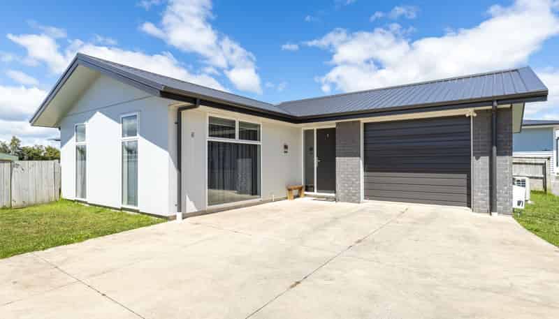 6 Toutouwai Lane, Inglewood