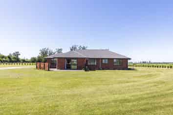 2217 Old West Coast Road, Kirwee