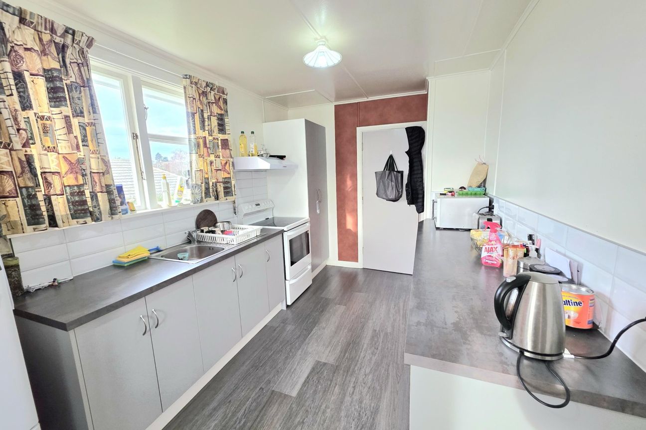 Convenient, Comfortable & Investment Ready - View 5