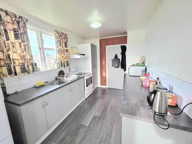 1 Roach Street, Holmes Hill