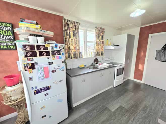 1 Roach Street, Holmes Hill