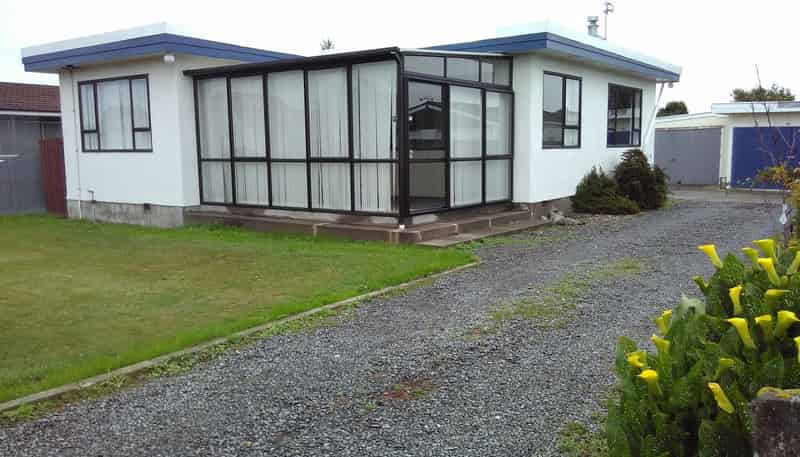 27 Gladstone Road, Woodend