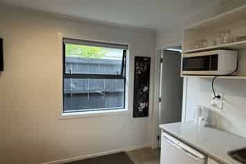 2/54 Rm C Cook Street, Hamilton East