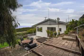 16 Moody Street, Gore Bay